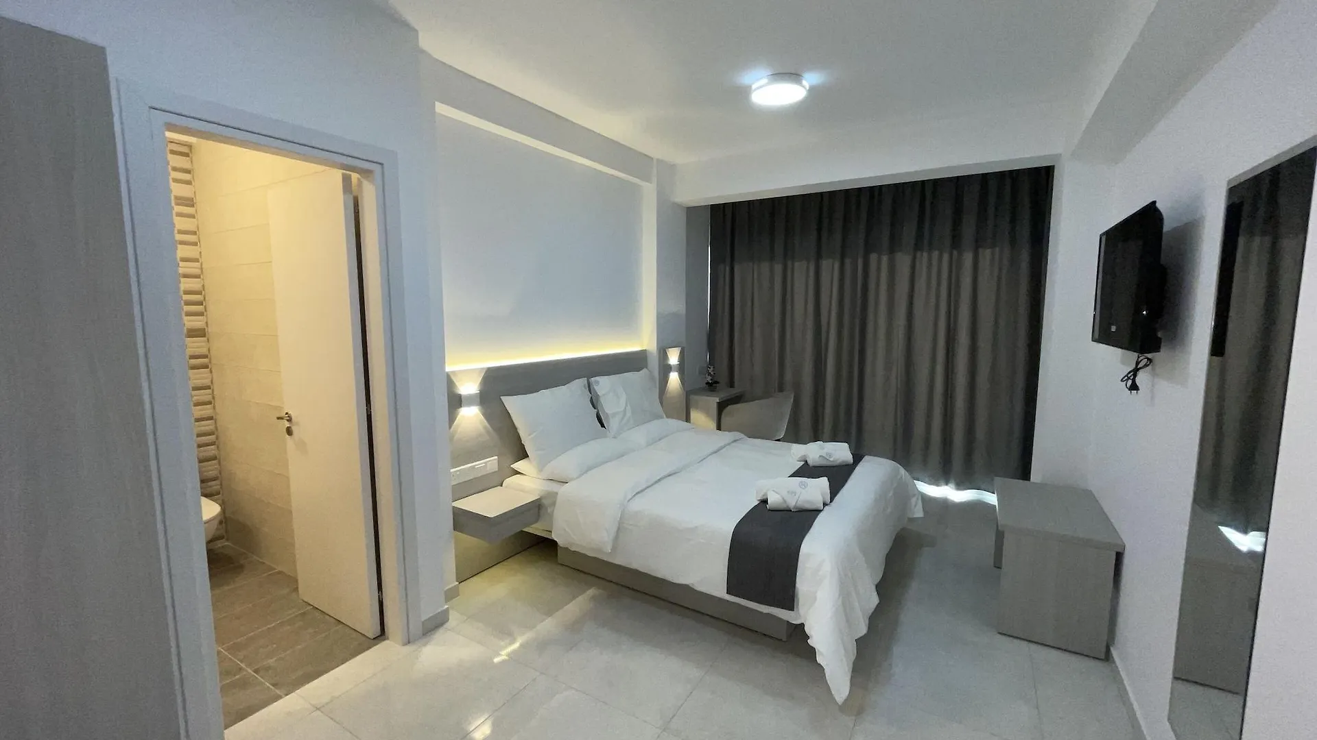 La Veranda Hotel Ларнака